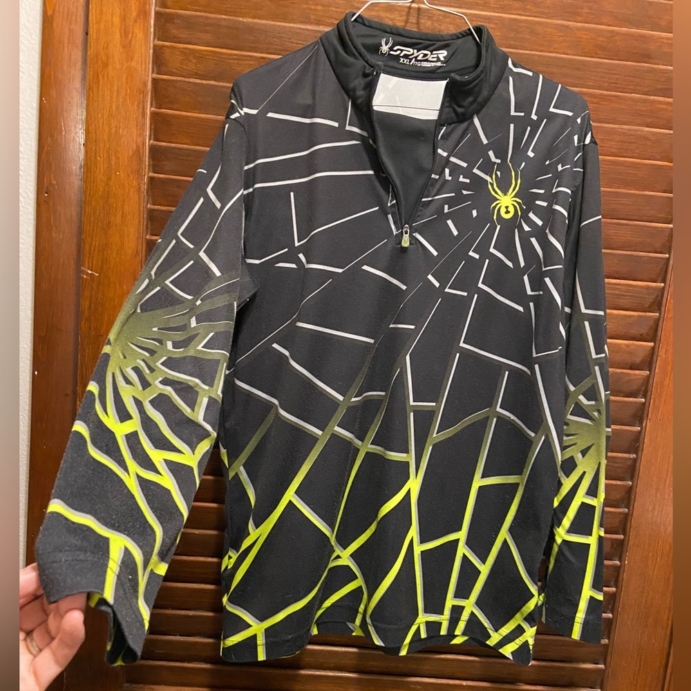 Spyder lightweight for all seasons.Feels very soft inside.Easy on sensitive skin